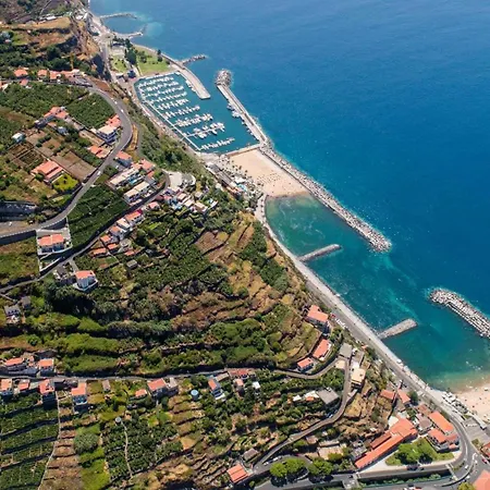 Guest house White Rabbit I By Madeira Sun Travel *